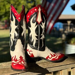 Vintage LARRY MAHAN Cowboy Boots Size 7.5